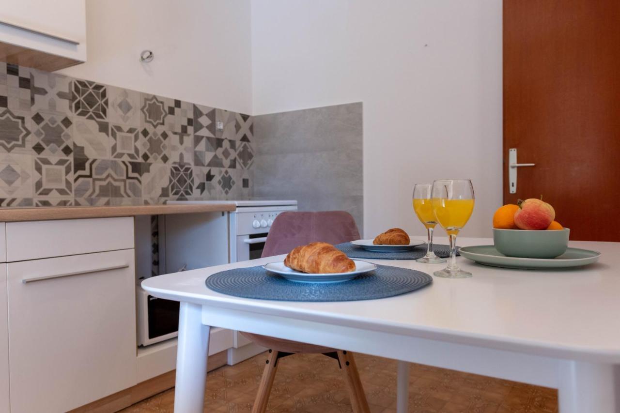 Apartman Duce Milka Villa Esterno foto