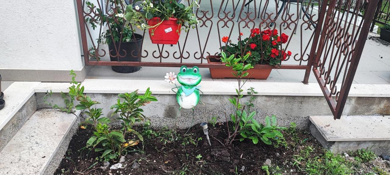 Apartman Duce Milka Villa Esterno foto